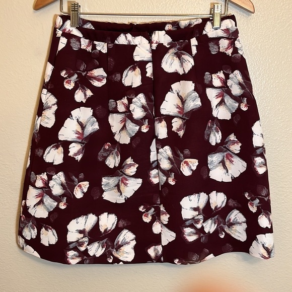 Bobeau Floral Mini Office Skirt - Picture 6 of 11